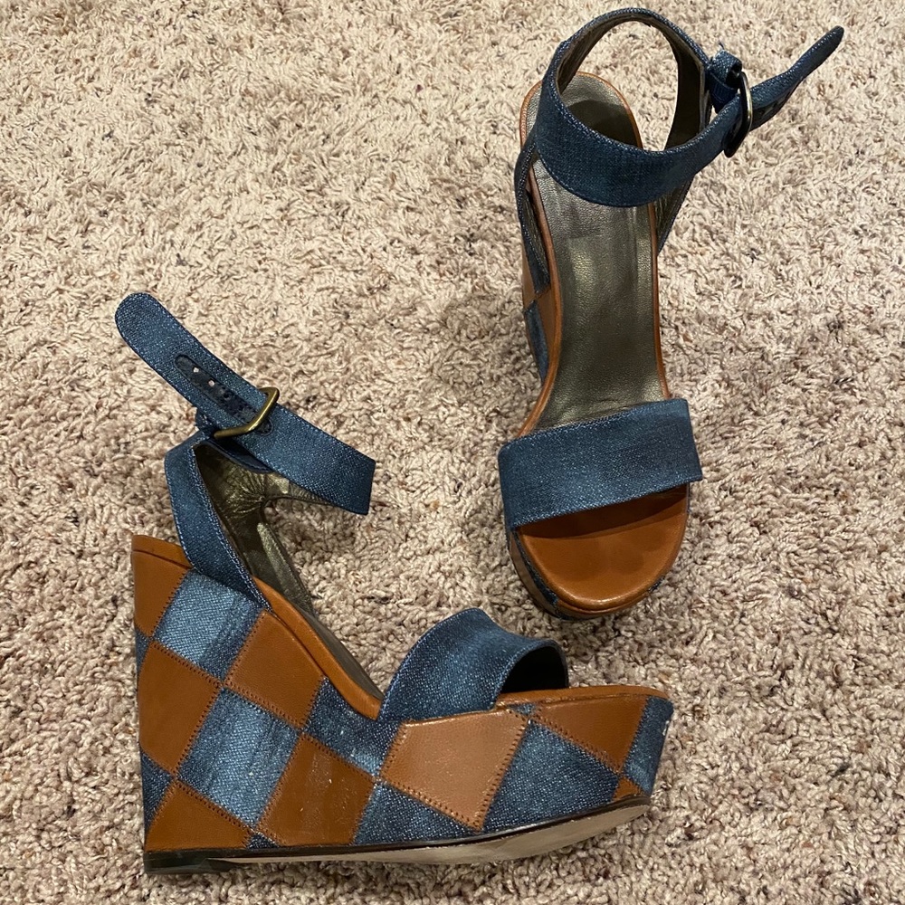 Stuart Weitzman Platform sandal